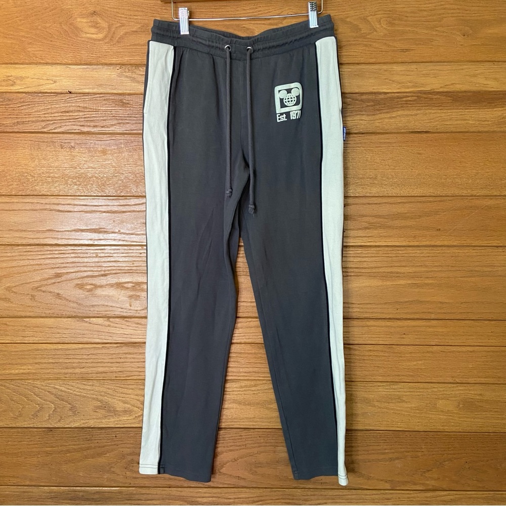Disney Spirit Jersey 1971 athletic sweatpants gray